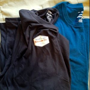 2 xxl men's shirts one with tags other without